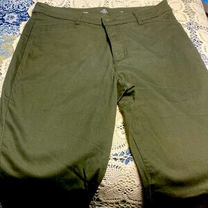 St John’s bay capris